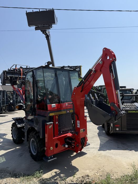 Buldoexcavator ISUZU 4x4