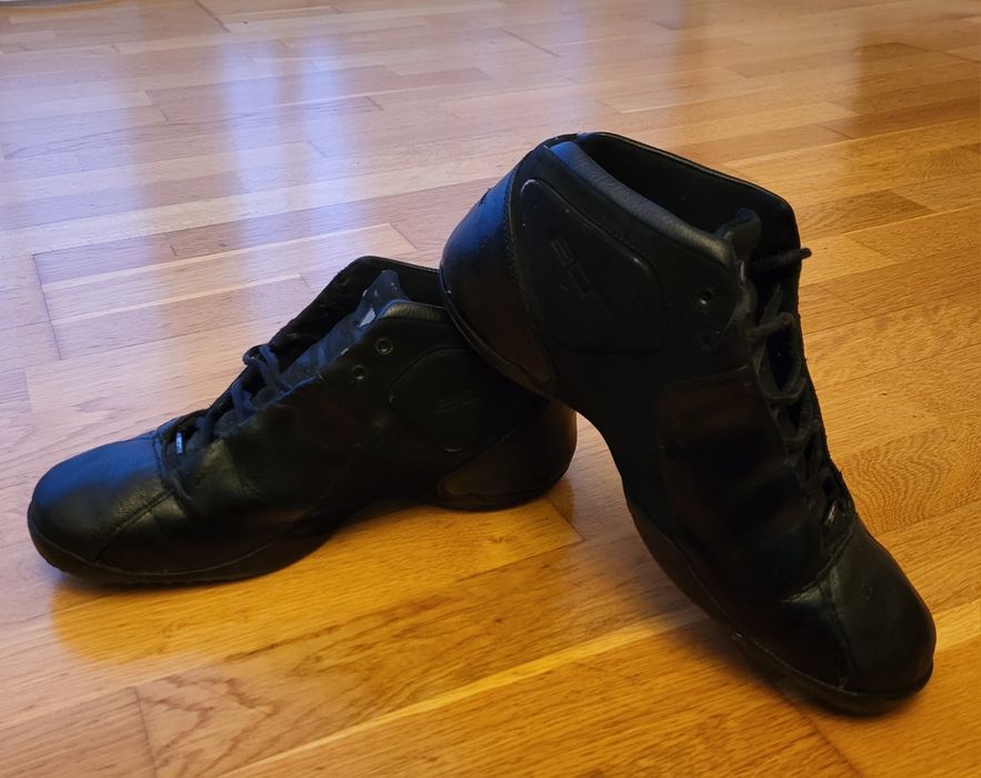 Adidasi/Ghete Reebok originali, marimea 41-42