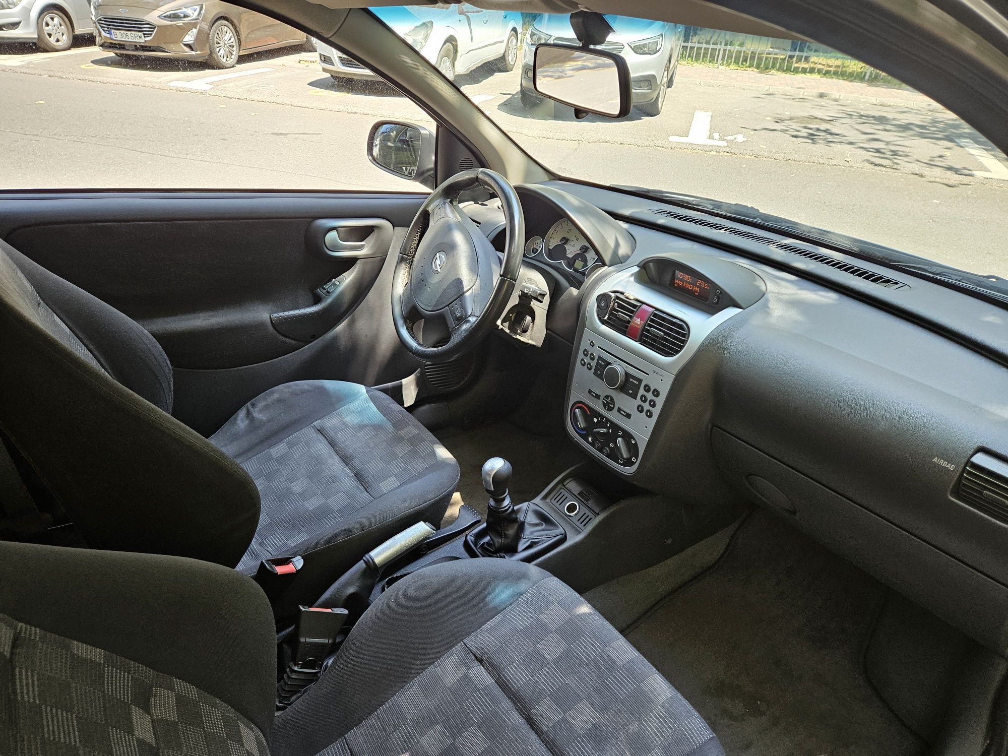 Vând Opel Corsa an fabricație 2006