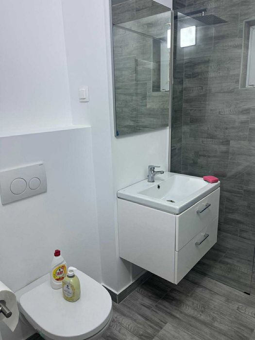 Apartament 3 camere de inchiriat Targu Jiu
