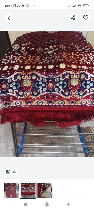 Покрывало на диван по типу ковра