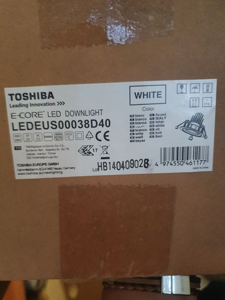 Лед лампа Toshiba