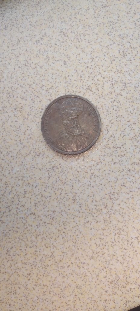 Vand moneda de 100 lei Mihai Viteazu, din 1992