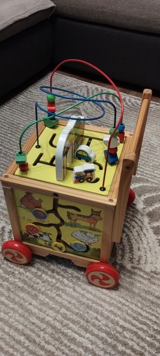 Vând Premergător Montessori