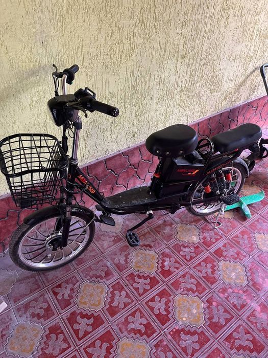 Скутер сотилади срочно