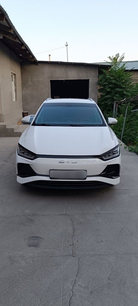 Byd e 2 kraska top tozza 405 km