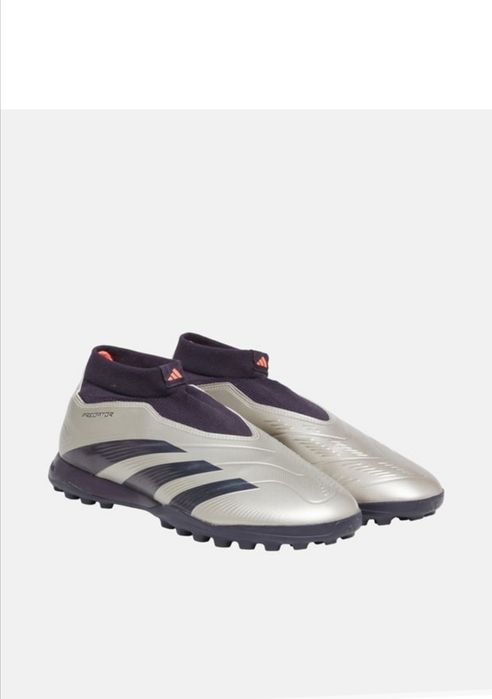 Футболни обувки Adidas Predator