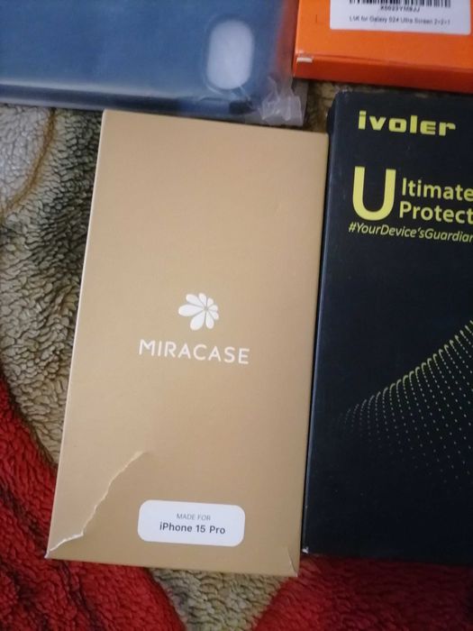 Huse , Geamuri protectie iPhone Series 13,14, 15 Pro,Kindle