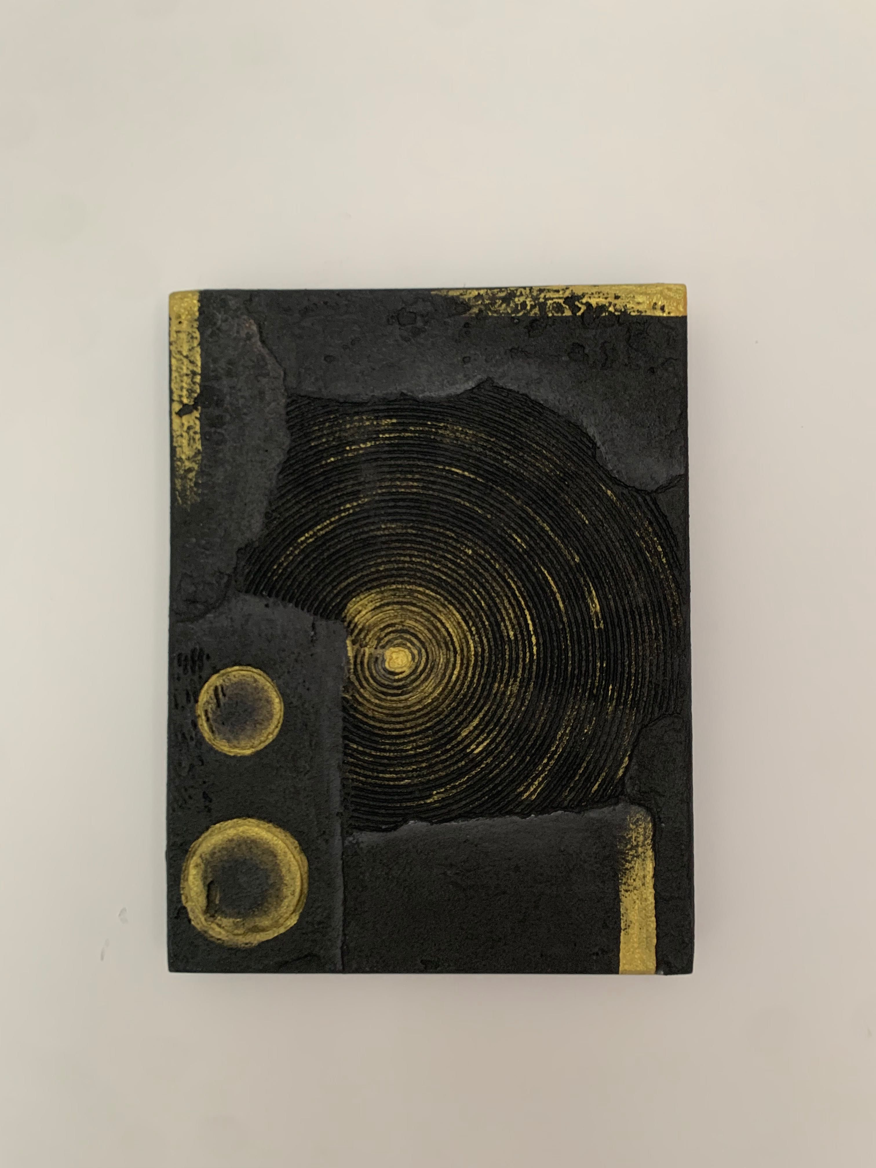 Tablou minimalist, model abstract, model în relief,auriu negru 30x40cm