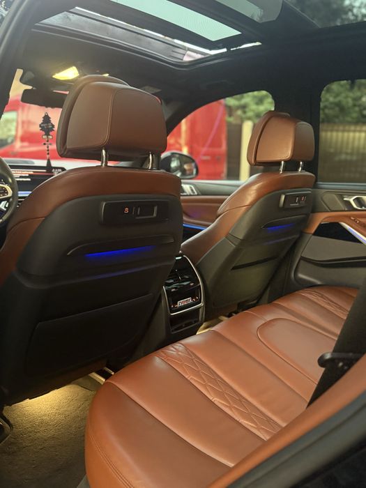 BMW X5/M50D/Individual/Sky Lounge/Faruri Laser/Cutie Swarovski/Full