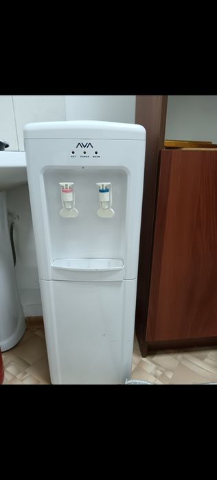 Диспансер для воды