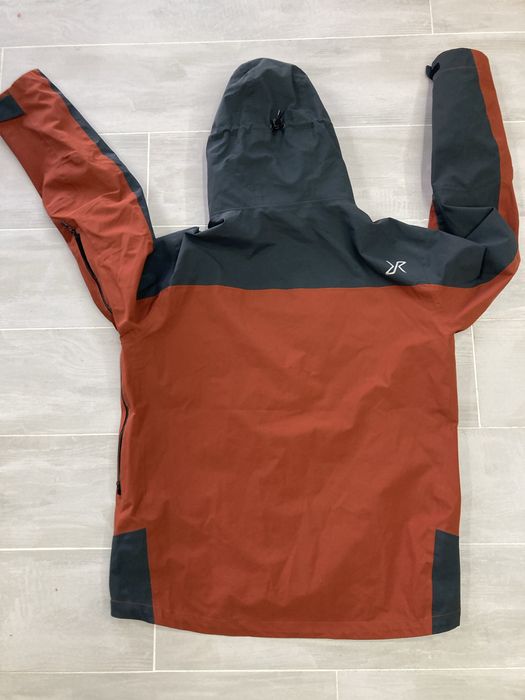 Geaca Revolution Race XL impermeabila 20000 hardshell