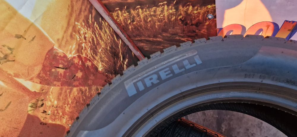 2 Anvelope Pirelli 235 55 R17 M+S. Dot 2020