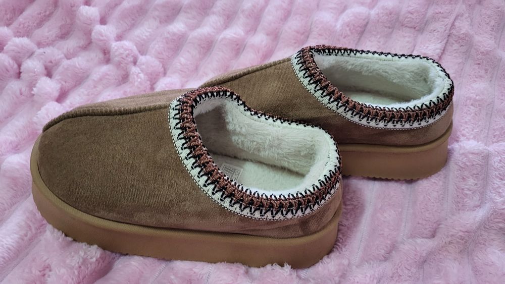 Papuci/Ghetuțe tip UGG