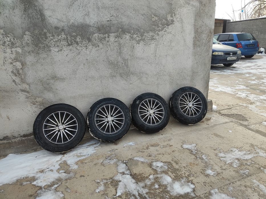 Продам диски с летней резиной r14 4/100