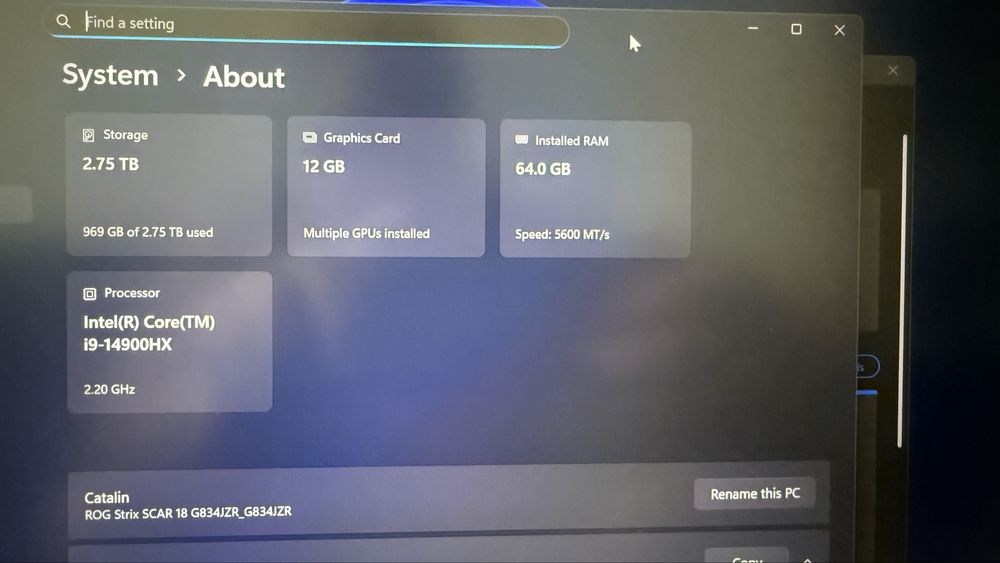 Laptop Asus Rog Strix Scar 18 model 2024 cu RTX 4080