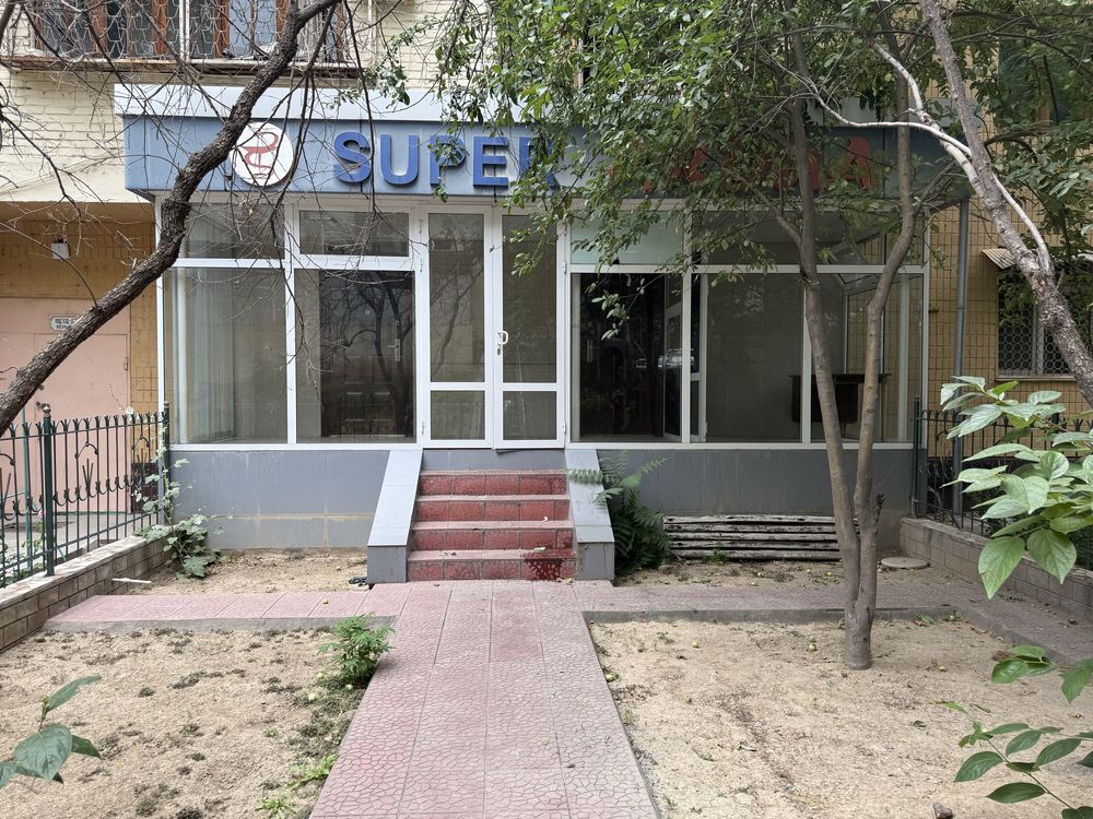 Сдам в аренду или продам. Центр 94 кв нежилой, орентир абай корзинка.