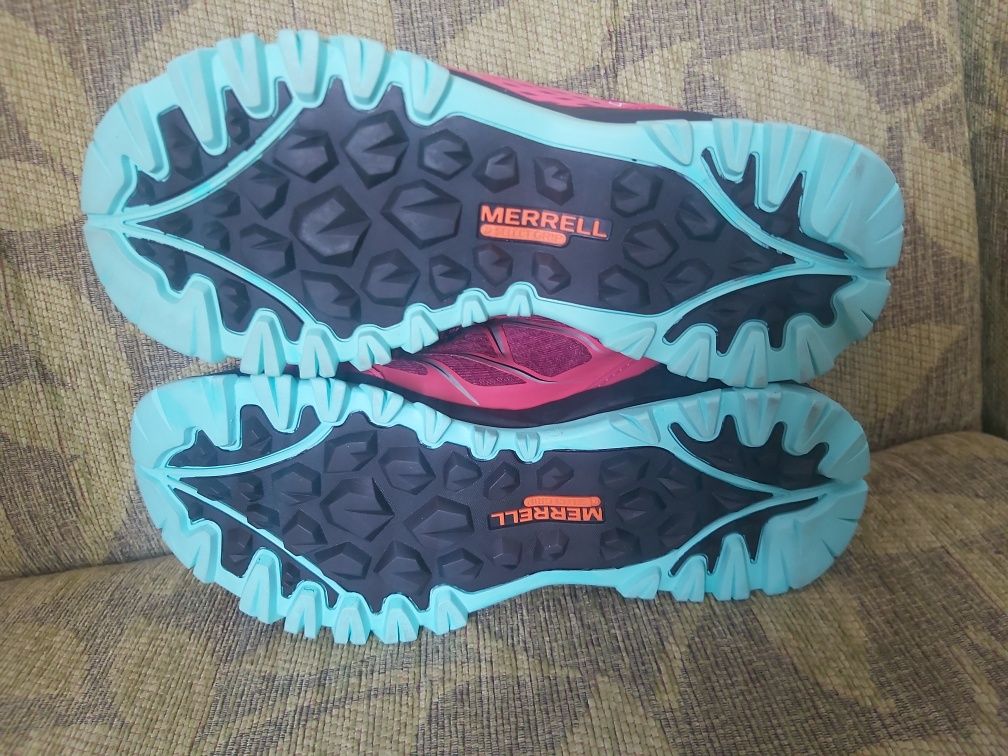 Туристически дамски обувки Merrell GTX