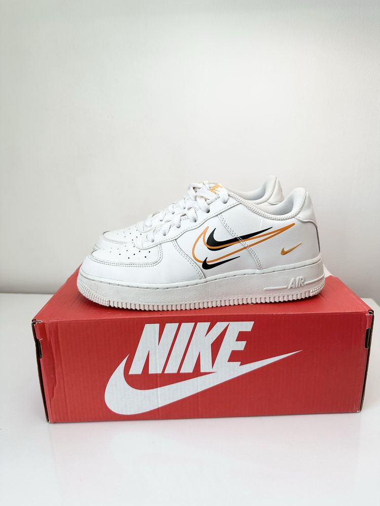Nike Air Force 1 (38) Маратонки