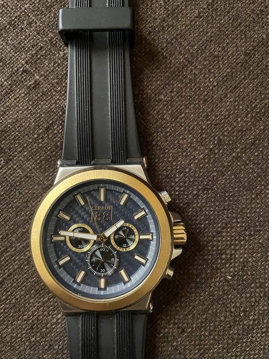 Часы Cerruti 150тыс