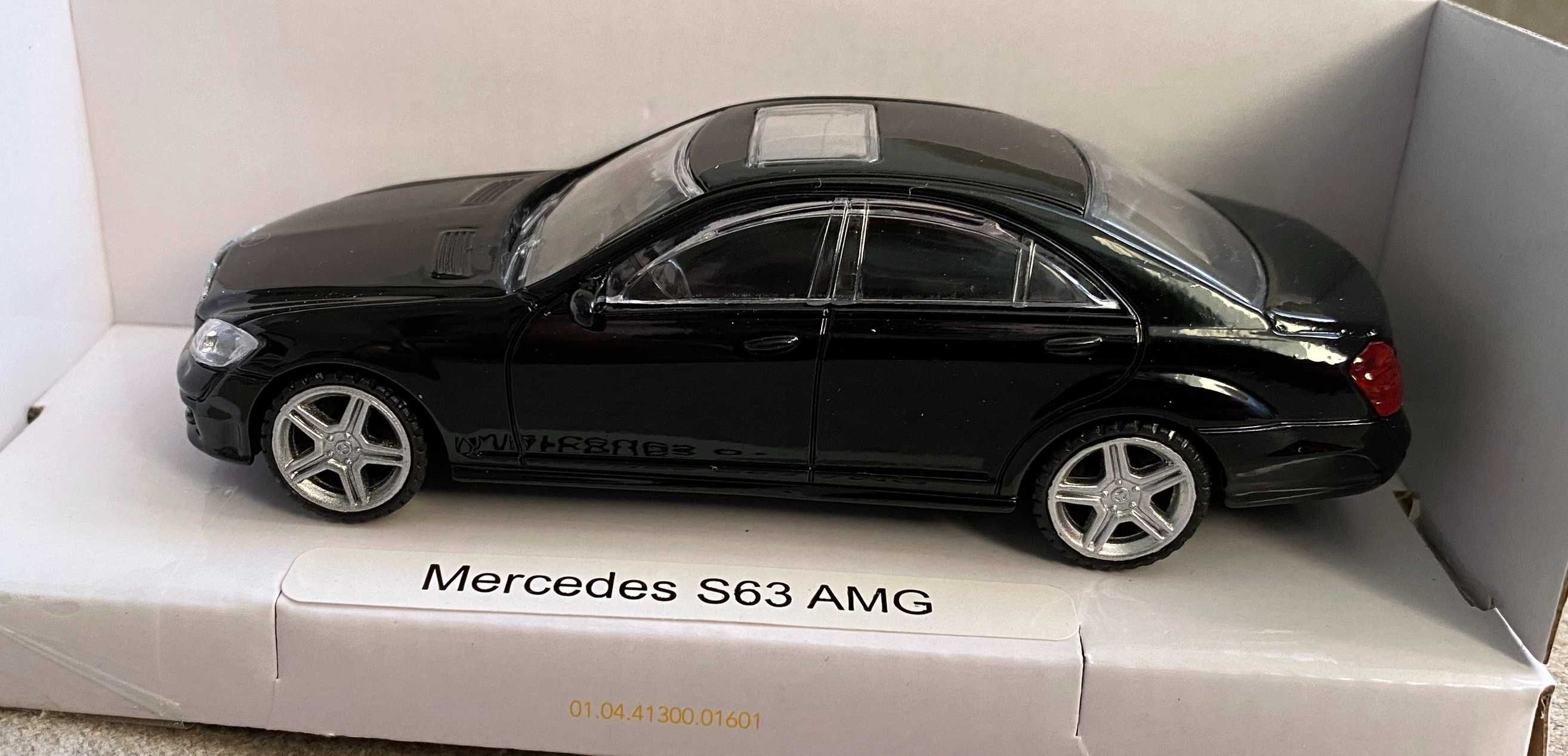 Macheta masinuta Mercedes-Benz S 63 AMG scara 1 43 metal neagra - noua