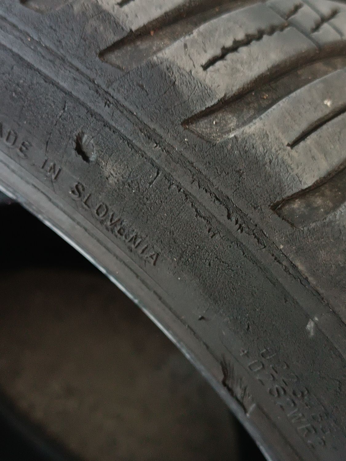Goodyear 225/40/18 y92