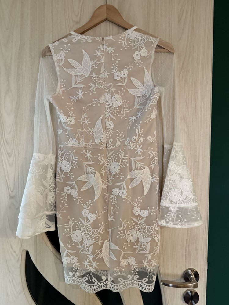 Уникална рокля Boohoo