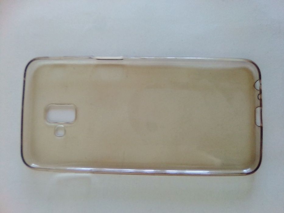 Силиконов гръб за смартфон Samsung Galaxy J6+, златист