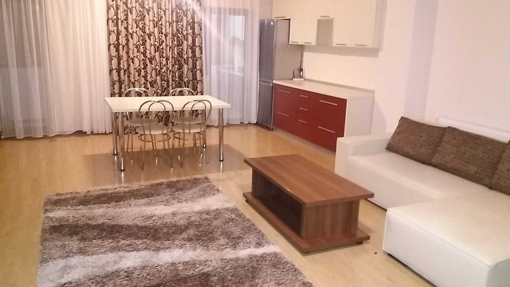 Inchiriez apartament