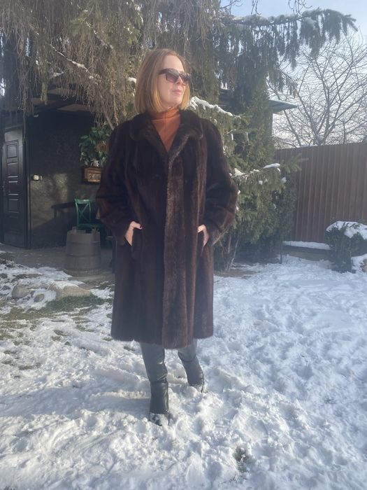 Продам норковую шубу