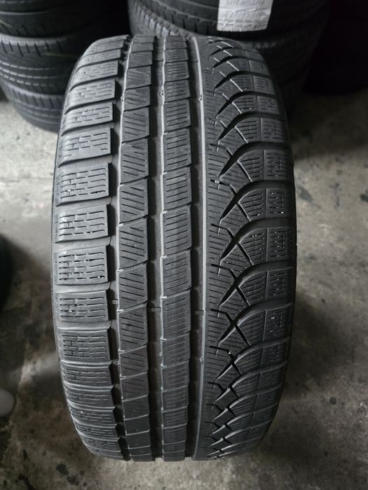 Pirelli 255/45 R20 105V MS iarnă