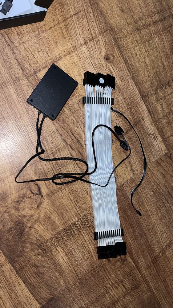 Lian Li STRIMER+ Triple 8-pin GPU RTX 30 Series Extension Cable
