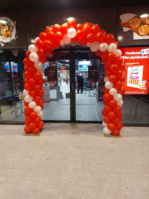Arcade baloane inaugurare locație