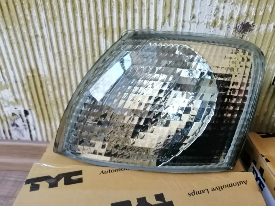 Мигачи Пасат 97-00 опушени Vw Passat мигач до фар / калник