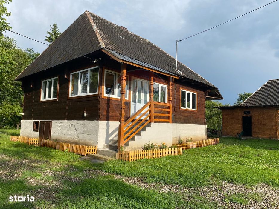 Casă / Vilă cu 5 camere de vânzare