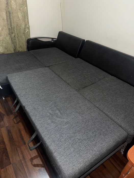 Диван б/у хорошего качества