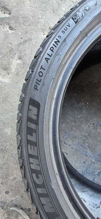 4 anvelope M+S Michelin 295/35/21.Pretul este pe bucata