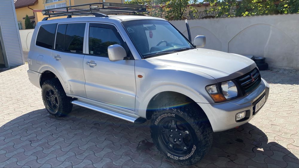 Vand pajero mk3 2.5 autoutilitar!