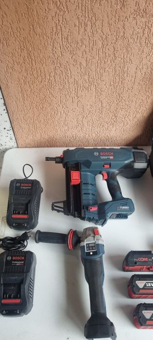 Set Scule Bosch Aproape noi 18V Brushless