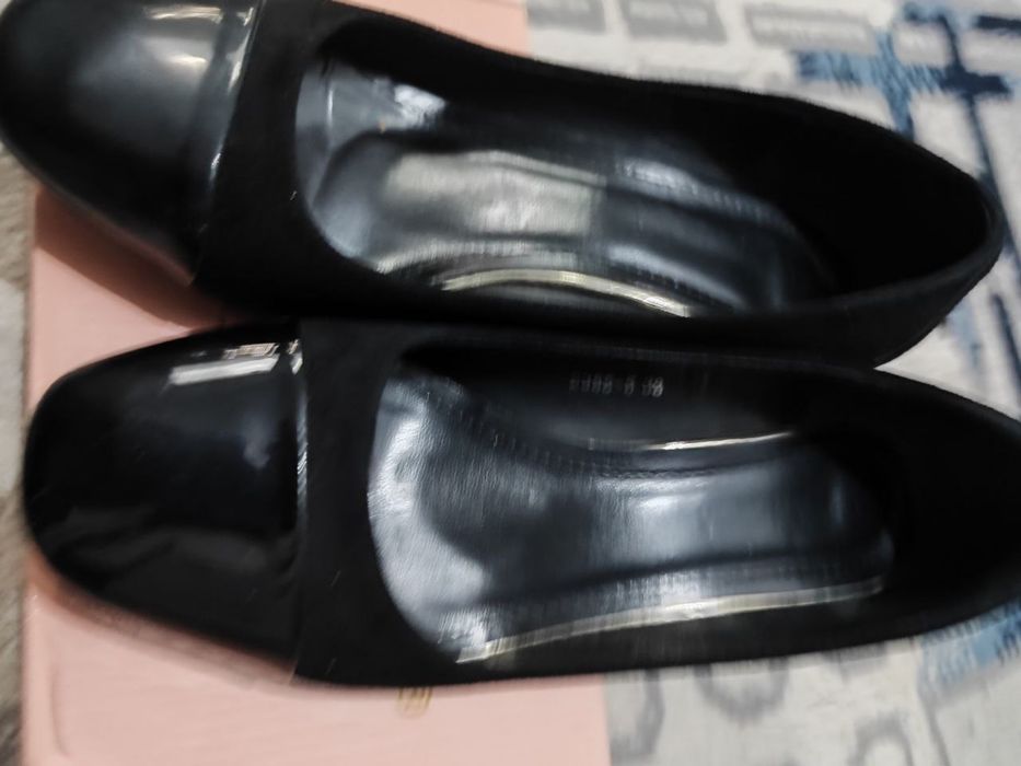 Tufli basanojka sotiladi