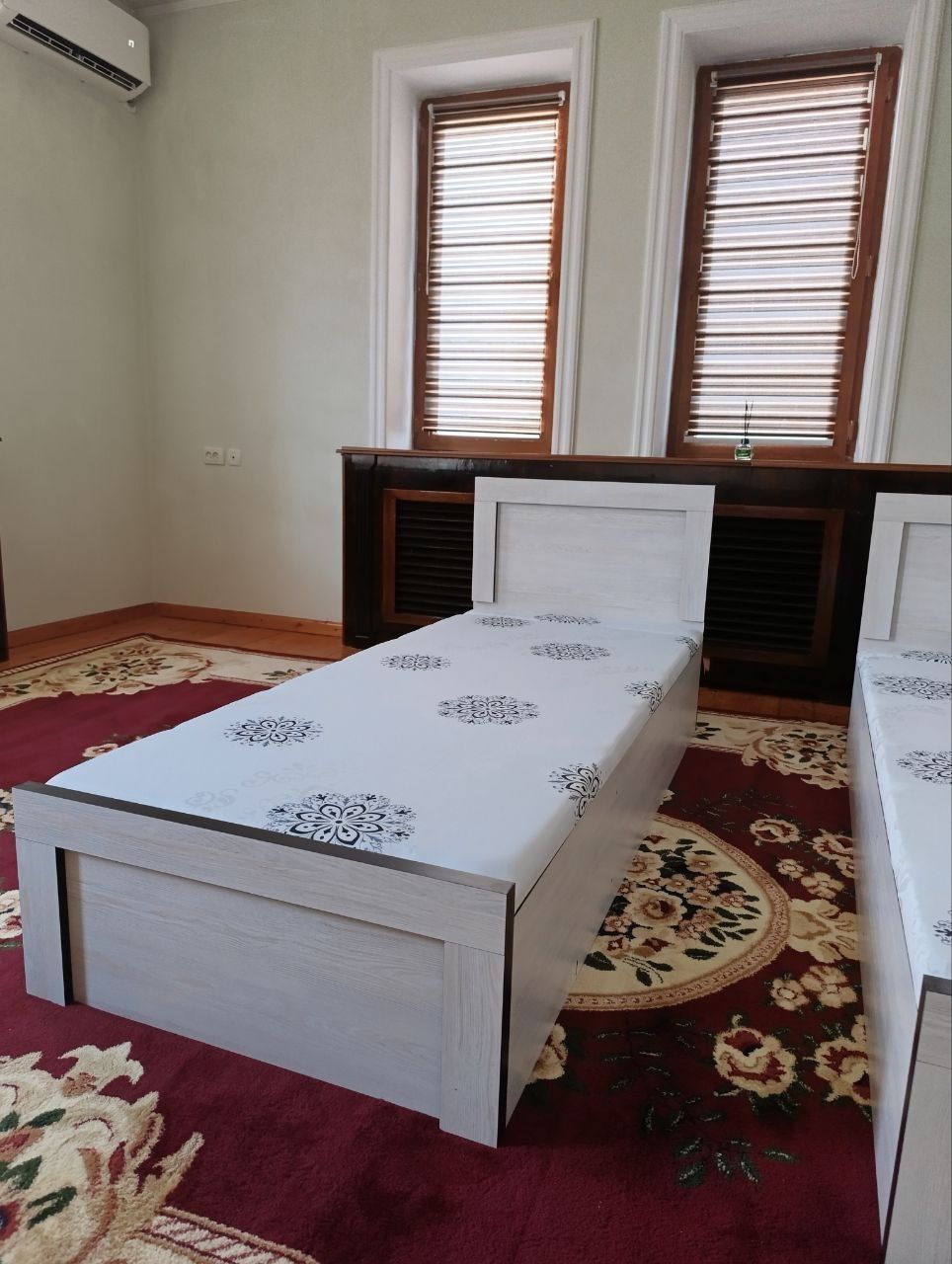 Krovat bir kishilik sandiqli optom narxlarda