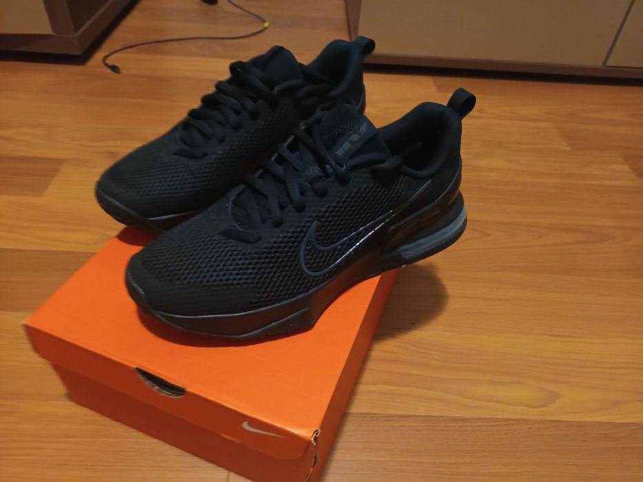 Adidasi Nike originali