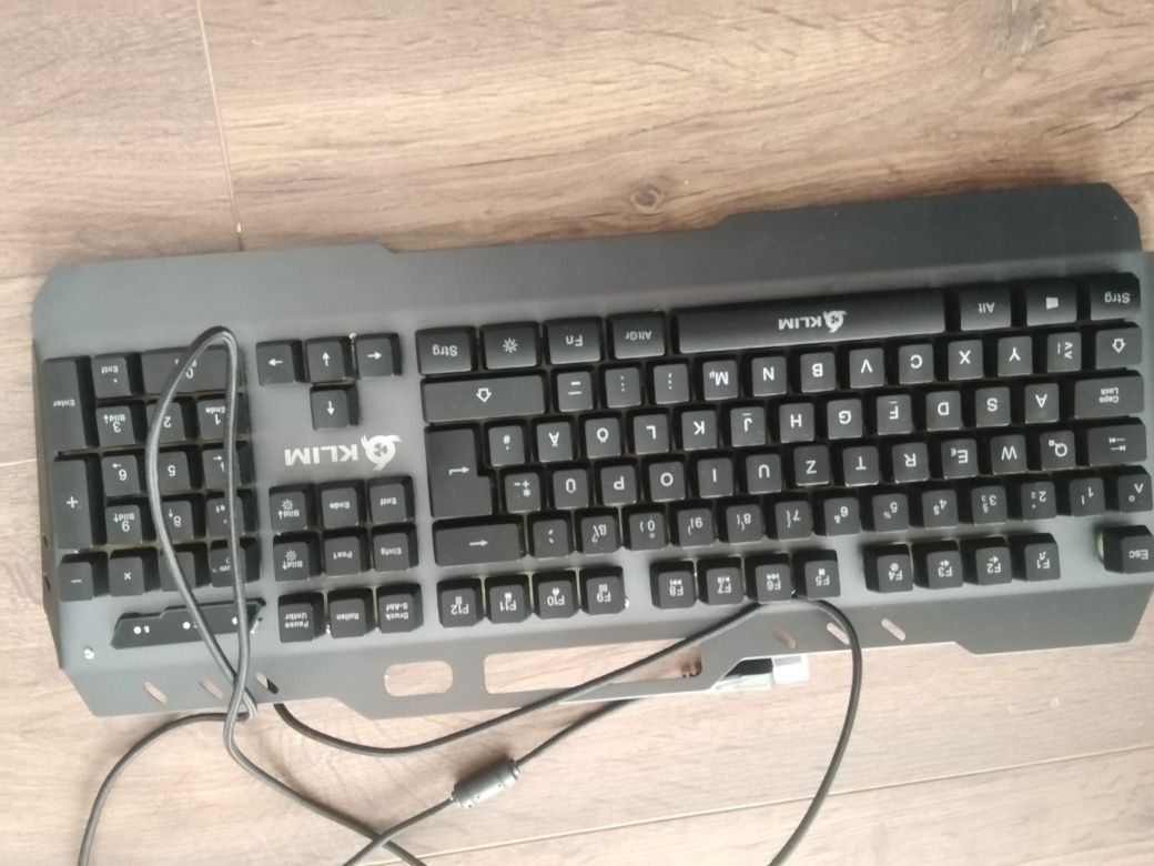 NOU Tastatura USB semi-mecanica iluminata