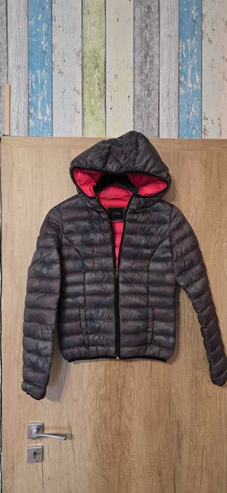 Guess S-дамско яке пълнеж пух