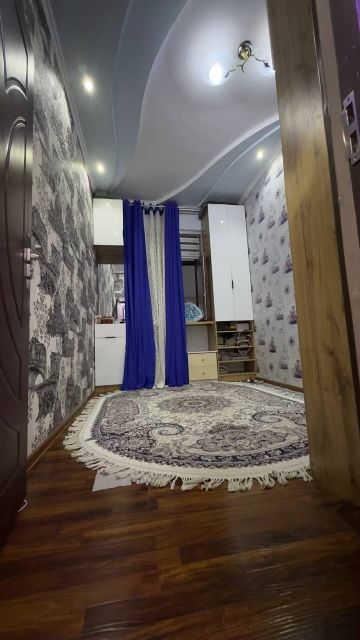 3 комнатная квартира возле метро Олмос