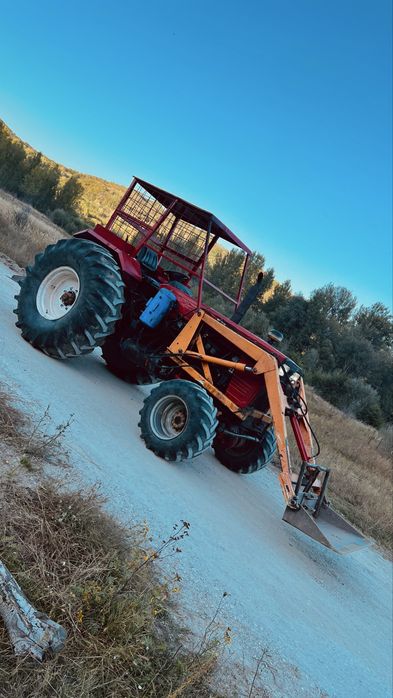 Tractor forestier Universal 651