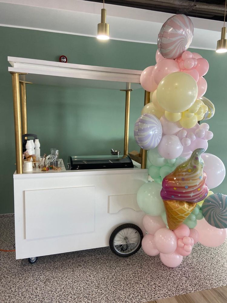 Inghetata evenimente/ ice cream bar/ Gelato Bar Waffle Bar Popcorn Bar