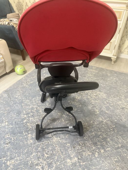 Коляска прогулочная