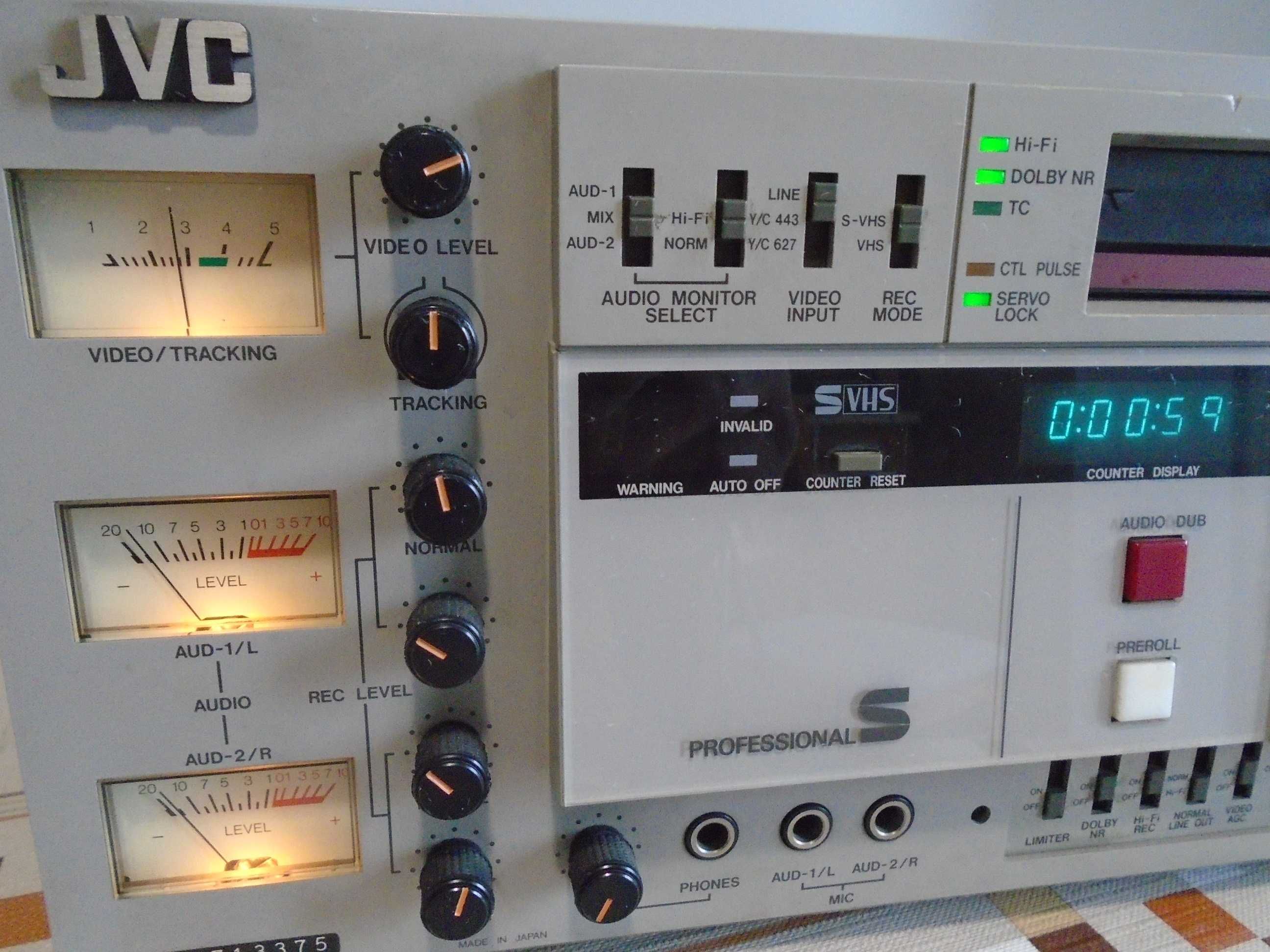 S-VHS JVC Br-s611e