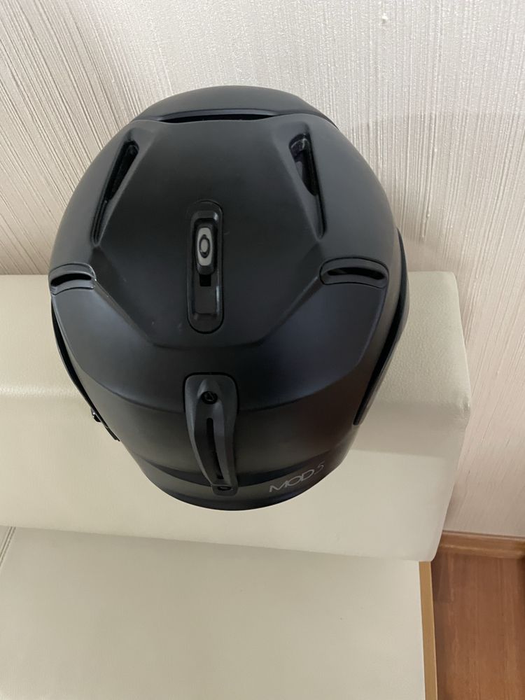 Ски каска OAKLEY MOD 5